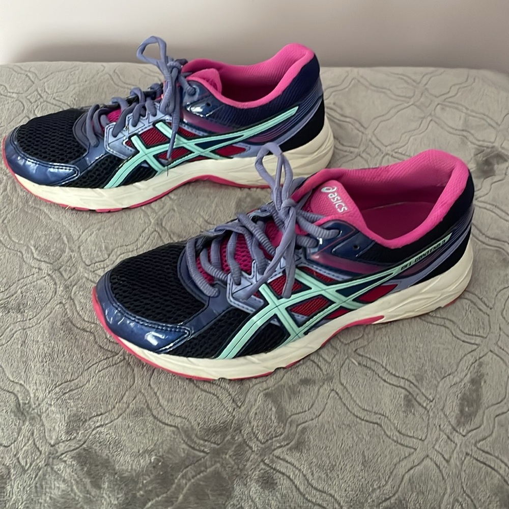 ASICS running shoes - Picture 3 of 7